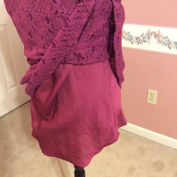 Cabi Lace Sleeveless Blouse - Picture 4 of 4